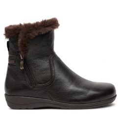 Botki Caprice. Brązowe botki Caprice, bez wzorów, bez obcasa, na płaskiej podeszwie, bez zapięcia. Za 319.99 zł.