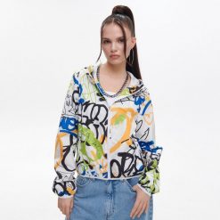 Wzorzysta kurtka z kapturem - Wielobarwny. Kurtki Cropp, l, bez wzorów, z tkaniny, z kapturem. Za 119.99 zł.