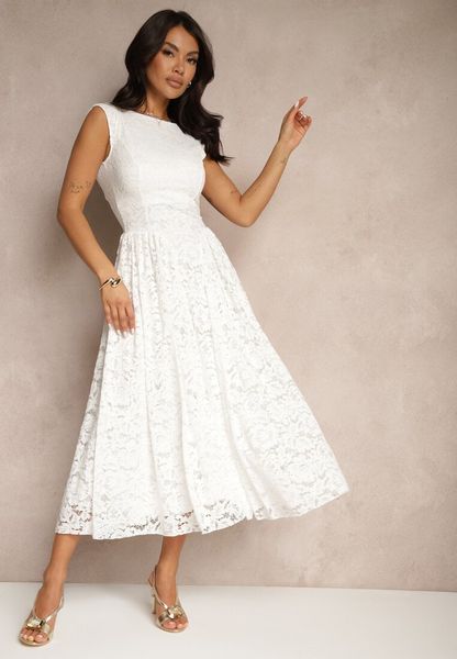 Biała Rozkloszowana Sukienka z Koronki z Wycięciem na Plecach Meltewia. Białe sukienki Renee, na co dzień, m, bez wzorów, z koronki, eleganckie, bez kołnierzyka, bez ramiączek, maxi, rozkloszowane. Za 179.99 zł.