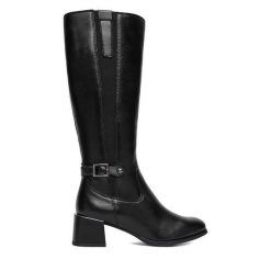 Kozaki Lasocki. Czarne kozaki Lasocki, bez wzorów, bez obcasa, na słupku, bez zapięcia. Za 419.99 zł.