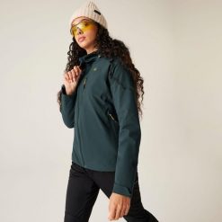 Damska kurtka Torrek 2.0 Mountain Series. Zielone kurtki Dare 2b, bez wzorów, sportowe, bez kaptura. Za 139.99 zł.