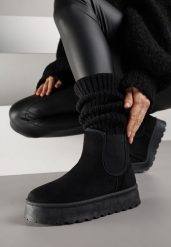 Czarne Śniegowce na Grubej Podeszwie w Stylu Sztybletów Avrenna. Czarne śniegowce Born2be, bez wzorów, z jeansu, bez zapięcia. Za 89.99 zł.