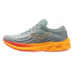 Buty do biegania damskie Mizuno Wave Skyrise 5. Brązowe buty do biegania Mizuno, bez wzorów, bez zapięcia, do biegania, mizuno wave. Za 638.30 zł.