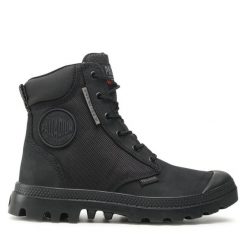 Trapery Palladium. Czarne traperki Palladium, bez wzorów, bez obcasa, bez zapięcia. Za 699.99 zł.