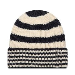 Czapka New Era. Czarne czapki zimowe New Era, bez wzorów. Za 149.99 zł.