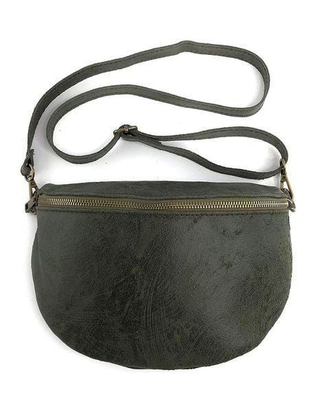 Marlon Skórzana saszetka w kolorze khaki - 25 x 19 x 7 cm rozmiar: onesize. Brązowe nerki i saszetki Marlon, bez wzorów, z materiału, sportowe, bez dodatków. Za 254.74 zł.