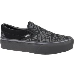 Buty sportowe do chodzenia damskie, Vans 66 Classic Slip-On Platform. Czarne buty sportowe lifestyle Vans, bez wzorów, sportowe, bez zapięcia, vans classic. Za 199.99 zł.