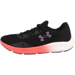 Buty damskie do biegania Under Armour Charged Pursuit 3. Czarne buty do biegania Under Armour, bez wzorów, z gumy, bez zapięcia, do biegania. Za 335.00 zł.