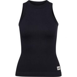 Damski tank top Hummel Pulse. Czarne topy Hummel, bez wzorów, z materiału, sportowe, bez kołnierzyka, bez ramiączek. Za 196.00 zł.