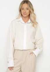 Beżowa Koszula Oversize z Wiskozy z Kieszenią i Aplikacjami przy Mankietach Lisavielis. Brązowe koszule Born2be, uniwersalny, z aplikacjami, z jeansu, eleganckie, bez kołnierzyka, bez ramiączek. W wyprzedaży za 93.49 zł.