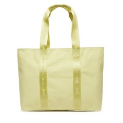 Torebka HUGO. Brązowe torebki klasyczne Hugo, bez wzorów, klasyczne, bez dodatków. Za 429.99 zł.