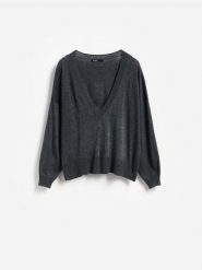 Sweter z dodatkiem wełny - ciemnoszary. Szare swetry Reserved, l, bez wzorów, z dzianiny, bez ramiączek. Za 119.99 zł.