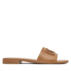 Klapki Guess. Brązowe klapki Guess, z aplikacjami, bez obcasa, bez zapięcia. Za 549.99 zł.