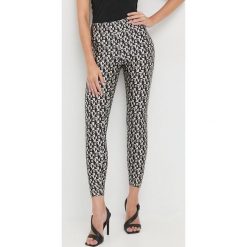 Elisabetta Franchi legginsy damskie kolor czarny wzorzyste. Czarne legginsy Elisabetta Franchi, bez wzorów, z dzianiny. Za 879.99 zł.