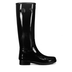 Kalosze Hunter. Czarne kalosze Hunter, bez wzorów, bez zapięcia. Za 449.99 zł.