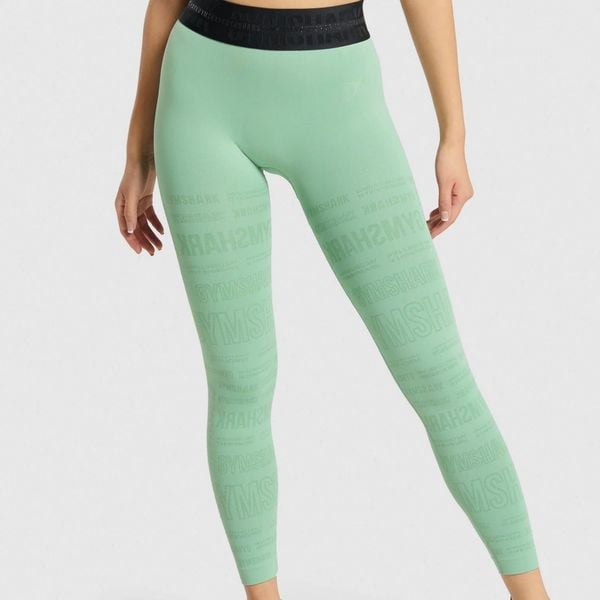 Legginsy treningowe damskie Gymshark Vision. Zielone bielizna termoaktywna damska Gymshark, bez wzorów, bez ramiączek. Za 149.99 zł.