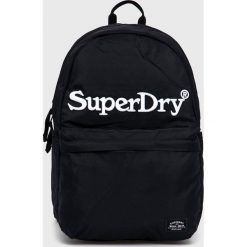 Superdry plecak damski kolor czarny duży gładki. Czarne plecaki Superdry, bez wzorów, do ręki, bez dodatków. W wyprzedaży za 239.99 zł.