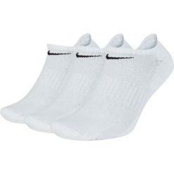 Skarpety krótkie stopki Nike Everyday Cushion. Białe skarpetki Nike, bez wzorów, z bawełny. Za 89.99 zł.