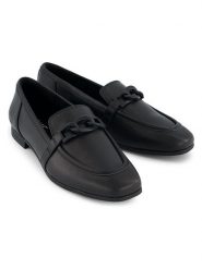TOMS Skórzane mokasyny w kolorze czarnym rozmiar: 40. Czarne mokasyny TOMS, bez wzorów. Za 247.95 zł.