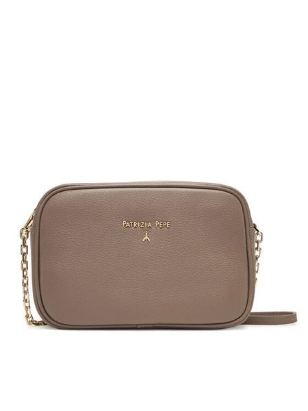 Patrizia Pepe Torebka CB0071/L001-B744 Brązowy. Brązowe listonoszki Patrizia Pepe, bez wzorów, ze skóry, bez dodatków. Za 729.99 zł.