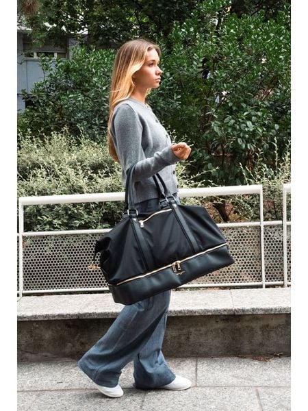 Victor & Hugo Paris Skórzana torba podróżna "Andia" w kolorze czarnym - 50 x 35 x 25 cm rozmiar: onesize. Czarne torby podróżne Victor & Hugo Paris, bez wzorów, z materiału, przez ramię. Za 405.61 zł.