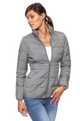 DAMSKA KURTKA ZIMOWA WRANGLER SHORT PUFFER MID GREY MEL W4104V537. Szare kurtki Wrangler, na zimę, xs, bez wzorów, z puchu, bez kaptura. Za 239.99 zł.