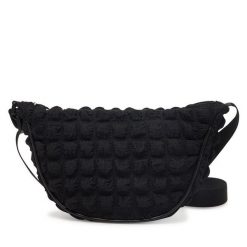 Torebka Pieces. Czarne torebki klasyczne Pieces, bez wzorów, klasyczne, bez dodatków. Za 99.99 zł.