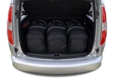 Torby Do Bagażnika Skoda Roomster 2006-2015 3Szt Kjust. Czarne torby podróżne KJUST, bez wzorów, z kauczuku. Za 1,104.00 zł.