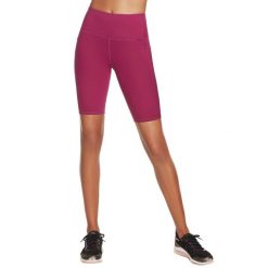 Spodenki sportowe damskie Skechers Go Walk High Waisted Bike Short. Czerwone szorty sportowe Skechers, bez wzorów, z elastanu, na fitness i siłownię. Za 139.99 zł.
