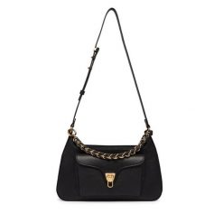 Torebka Coccinelle. Czarne torebki klasyczne Coccinelle, bez wzorów, klasyczne, bez dodatków. Za 1,339.00 zł.