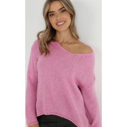 Różowy Sweter Xyllyss. Czerwone swetry Born2be, m, bez wzorów, z dzianiny, klasyczne, bez ramiączek. W wyprzedaży za 111.99 zł.