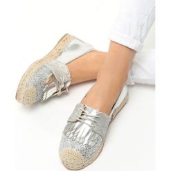 Srebrne Espadryle Amazing Grace. Espadryle marki Kazar. Za 24.99 zł.