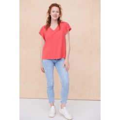 Bluzka Damska Still BS Koralowy. Pomarańczowe bluzki blue shadow, s, bez wzorów, z bawełny, bez kołnierzyka, bez ramiączek. W wyprzedaży za 64.95 zł.