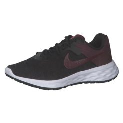 Buty do biegania damskie Nike Revolution 6 Next Nature. Fioletowe buty do biegania Nike, bez wzorów, bez zapięcia, do biegania, nike revolution. Za 364.00 zł.