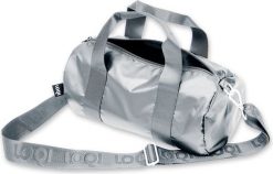 Torba LOQI Weekender Fashion Metallic M srebrna. Szare torby podróżne LOQI, bez wzorów. Za 170.00 zł.