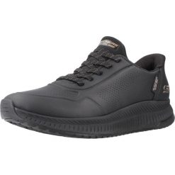 Buty SKECHERS 117740S Czarny. Czarne buty trekkingowe Skechers, z materiału, bez zapięcia. Za 299.99 zł.