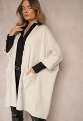 Jasnobeżowy Kardigan Bez Zapięć Ozdobiony Guzikami i Wsuwanymi Kieszeniami Asindra. Brązowe swetry Renee, uniwersalny, bez wzorów, z jeansu, eleganckie, bez ramiączek. W wyprzedaży za 111.99 zł.