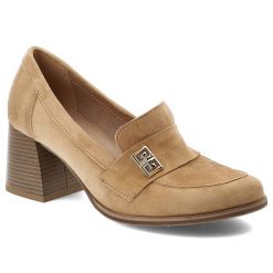 Półbuty damskie Armodo, cholewka ze skóry naturalnej zamszowej wsuwany fason z ozdobnym paskiem i metalowym elementem, brązowe, 20207. Brązowe półbuty wsuwane Armodo, bez wzorów, ze skóry, bez obcasa. Za 365.90 zł.