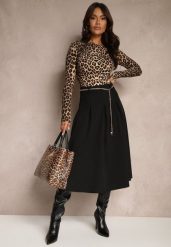 Czarna Spódnica z Wiskozą o Rozkloszowanym Kroju z Paskiem Łańcuszkiem Lilethra. Czarne spódnice Renee, na imprezę, m, bez wzorów, z materiału, eleganckie, midi, dopasowane. W wyprzedaży za 107.99 zł.
