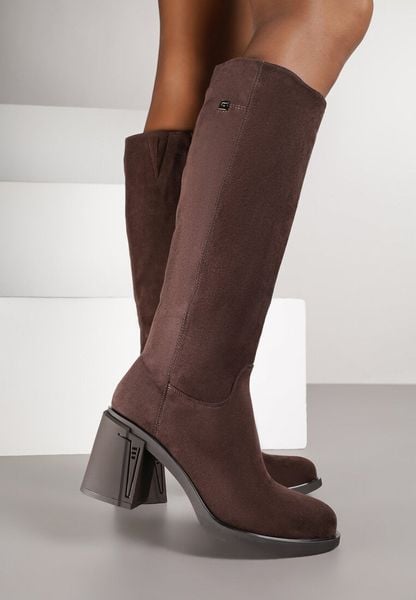 Ciemnobrązowe Kozaki Muszkieterki na Obcasie Ceditha. Brązowe kozaki Born2be, bez wzorów, z dzianiny, eleganckie, bez obcasa, na obcasie, bez zapięcia. Za 159.99 zł.