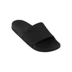 Klapki basenowe klasyczne unisex Arena Classic. Czarne klapki Arena, bez wzorów, klasyczne, bez obcasa, bez zapięcia. Za 119.99 zł.