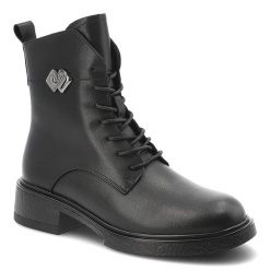 Botki damskie D&A by S.Barski o sznurowanym fasonie z ozdobnym metalowym detalem i niskim stabilnym obcasem czarne, MK62-7014 Black. Czarne botki S.BARSKI, bez wzorów, z jeansu, eleganckie, bez obcasa, na obcasie, bez zapięcia. Za 219.00 zł.