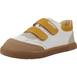 Buty TITANITOS CRB540 Biały. Białe buty trekkingowe TITANITOS, z syntetyku, bez zapięcia. Za 265.80 zł.