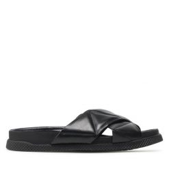 Klapki Nessi. Czarne klapki Nessi, bez wzorów, bez obcasa, bez zapięcia. Za 269.99 zł.