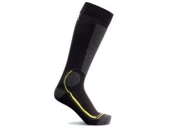 Skarpety Volkl Ski Kneehigh Comfort Black 2020. Czarne skarpetki Volkl, bez wzorów, z materiału. Za 49.00 zł.