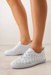 Niebieskie Ażurowe Tenisówki w Stylu Boho Tidira. Niebieskie trampki Renee, w ażurowe wzory, boho, bez zapięcia. Za 69.99 zł.