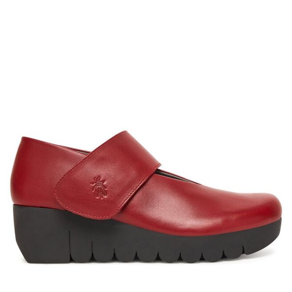 Półbuty Fly London. Czerwone półbuty wsuwane Fly London, bez wzorów, bez obcasa, na koturnie. Za 439.99 zł.
