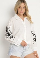 Biała Bawełniana Koszula Oversize z Kwiatowymi Aplikacjami Fadella. Białe koszule Born2be, s, z aplikacjami, z bawełny, eleganckie, bez kołnierzyka, bez ramiączek. Za 109.99 zł.