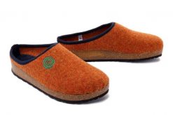 DR. BRINKMANN 320094-62 orange, kapcie damskie. Brązowe kapcie Dr. Brinkmann, bez wzorów. Za 204.90 zł.
