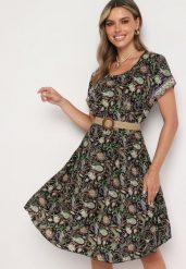 Czarno-Zielona Wiskozowa Sukienka Rozkloszowana we Wzór Paisley Mastis. Czarne sukienki Born2be, na imprezę, uniwersalny, bez wzorów, z wiskozy, eleganckie, bez kołnierzyka, bez ramiączek, midi, rozkloszowane. Za 99.99 zł.